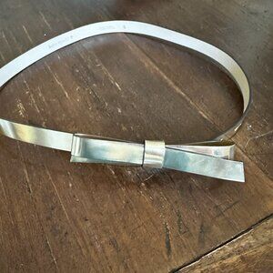 VGUC Gold Kate Spade NY Bow Belt- Size Small